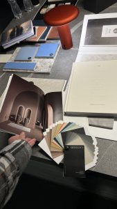 АВТОРСЬКИЙ НАГЛЯД
